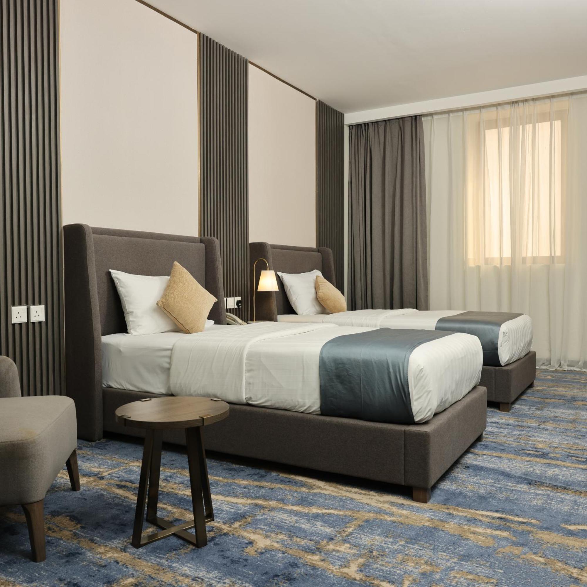 Lily Hotel Suite Hofuf Екстериор снимка